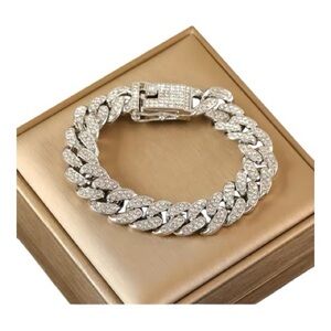 Elegant Silver Bracelet for Women